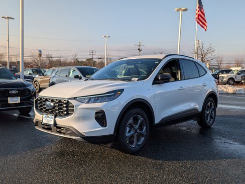 New 2026 Ford Escape ST-Line w/ Tech Pack #1 image 4