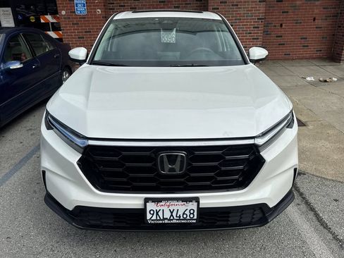 Used 2024 Honda CR-V EX image 3