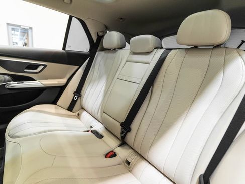 Used 2025 Mercedes-Benz E 450 4MATIC All-Terrain Wagon image 32