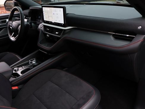 Used 2025 Ford Explorer ST w/ Sun And Sound Package image 11