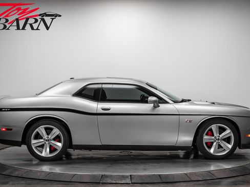 Used 2011 Dodge Challenger SRT8 image 6