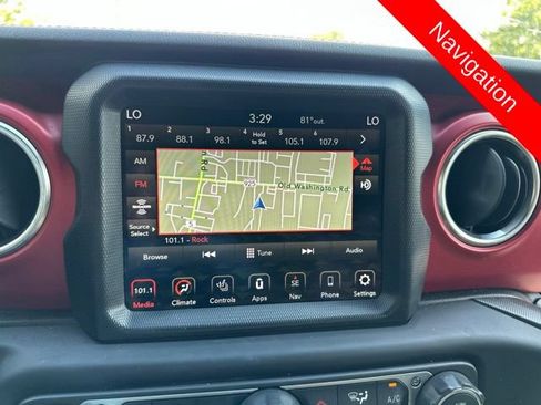 Used 2023 Jeep Wrangler Unlimited Rubicon w/ LED Lighting Group AWD/4WD image 10
