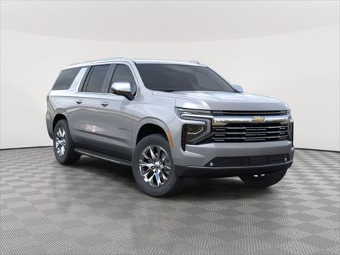 New 2025 Chevrolet Suburban Premier image 1