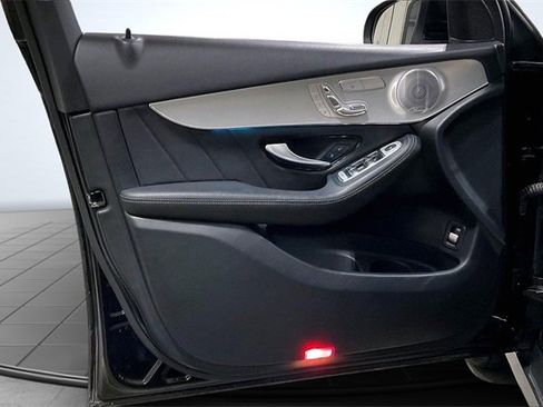 Used 2019 Mercedes-Benz GLC 300 4MATIC Coupe image 23