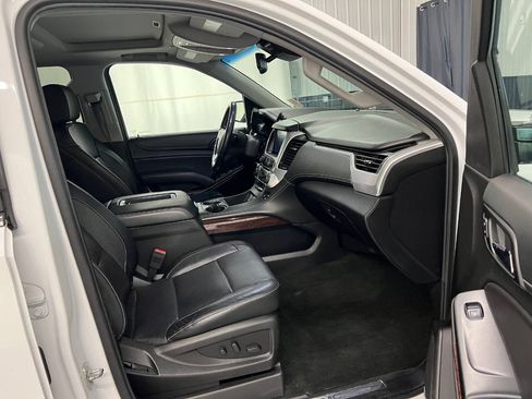 Used 2018 GMC Yukon SLT w/ Open Road Package AWD/4WD image 12