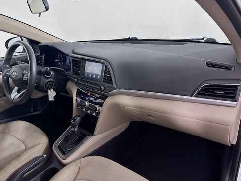 Used 2020 Hyundai Elantra SEL w/ Convenience Package (C2) FWD image 27