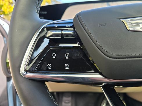 New 2025 Cadillac Lyriq Sport image 25