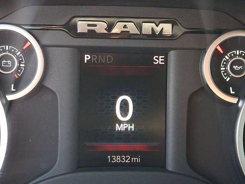 Used 2025 RAM 2500 Big Horn AWD/4WD image 24