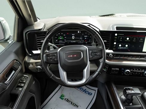 Used 2022 GMC Sierra 1500 SLT RWD image 17