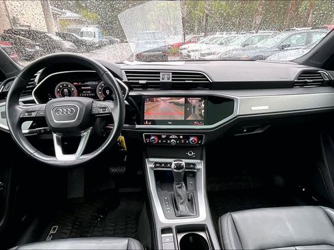 Used 2023 Audi Q3 2.0T Premium Plus w/ Premium Plus Package AWD/4WD image 16