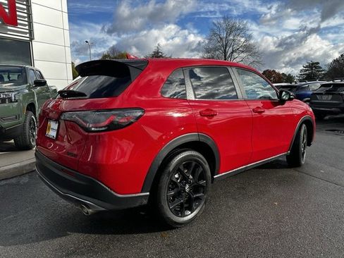 Used 2025 Honda HR-V Sport image 9