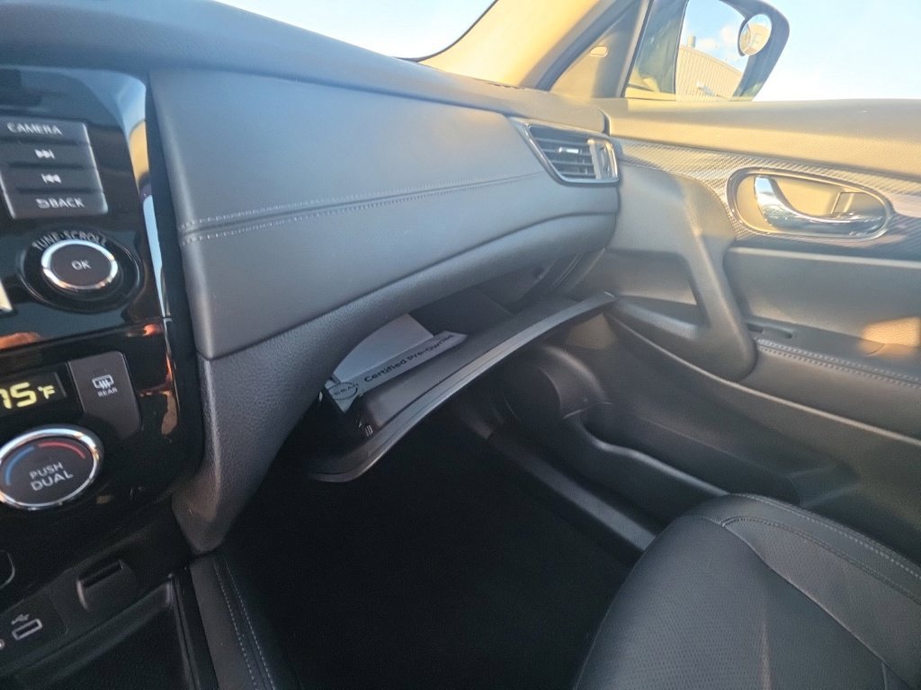 Used 2020 Nissan Rogue SL w/ Premium Package AWD/4WD image 19