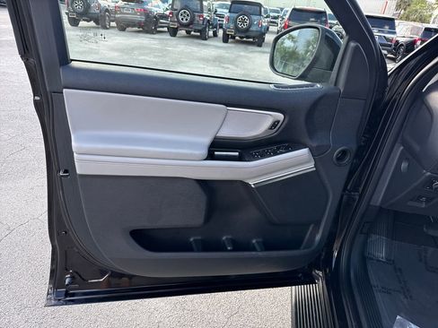 Certified 2025 Ford Expedition Max Active image 14