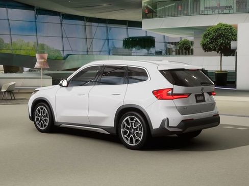 Used 2026 BMW X1 xDrive28i image 26