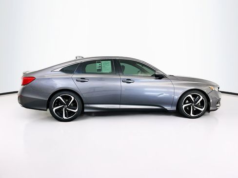 Used 2018 Honda Accord Sport image 10