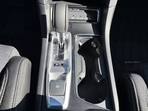 Used 2024 Subaru Ascent Premium w/ Convenience Package image 20