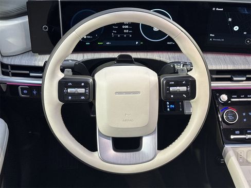 Used 2025 Hyundai Santa Fe Calligraphy image 25