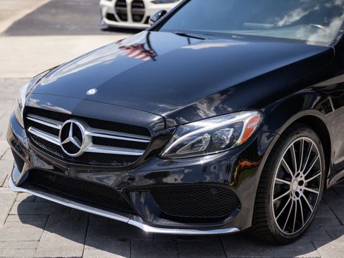 Used 2015 Mercedes-Benz C 300 4MATIC Sedan w/ Multimedia Package image 5