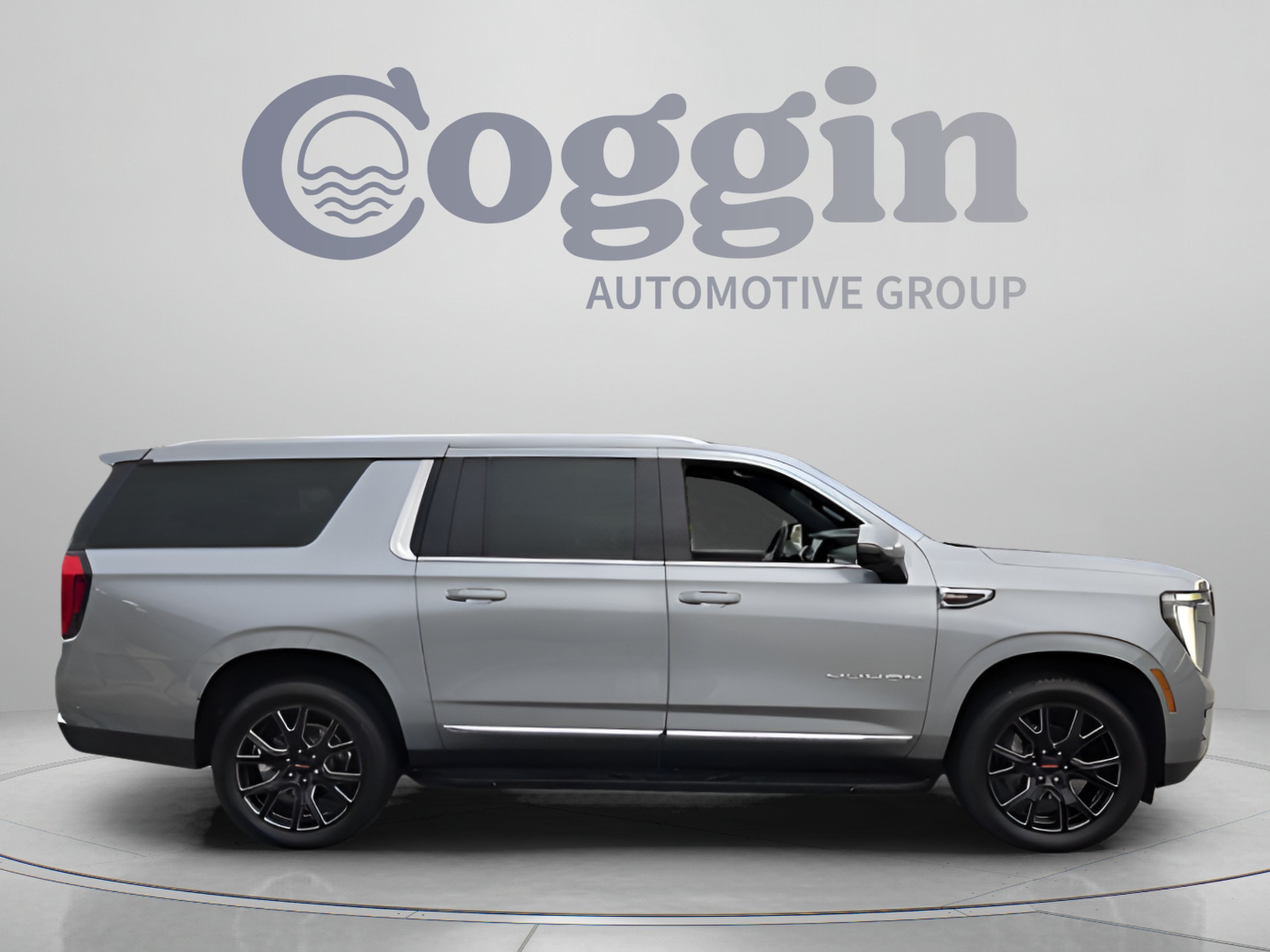 Used 2025 GMC Yukon XL Elevation AWD/4WD image 6