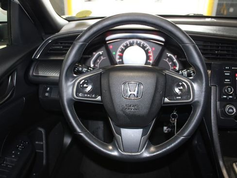 Used 2018 Honda Civic Sport image 15