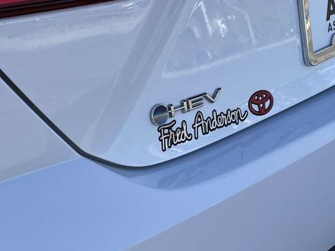 Used 2025 Toyota Camry LE image 11