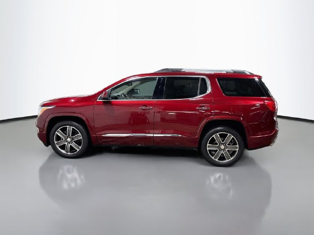 Used 2017 GMC Acadia Denali w/ Technology Package AWD/4WD image 10