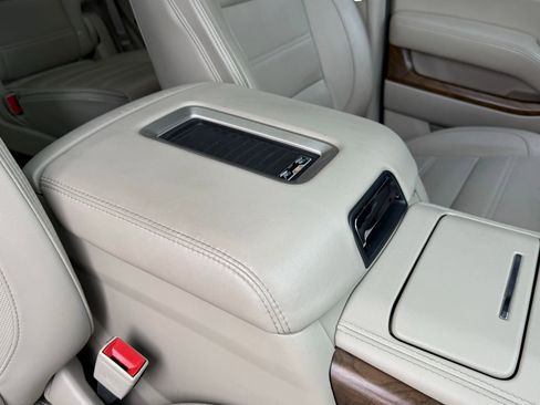 Used 2019 GMC Yukon Denali image 23