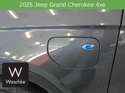 New 2025 Jeep Grand Cherokee Limited 4xe w/ Trailer Tow Package AWD/4WD image 21