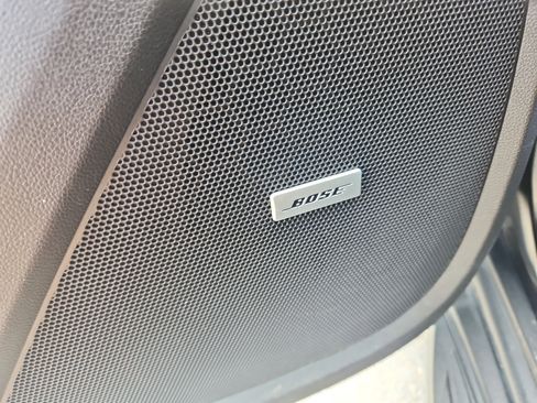 Used 2020 Chevrolet Traverse LT w/ LT Premium Package image 24