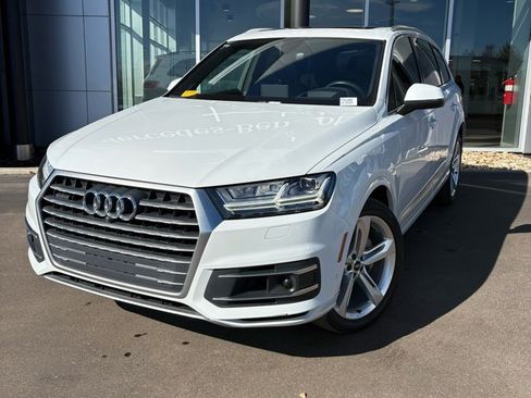 Used 2019 Audi Q7 3.0T Prestige image 2