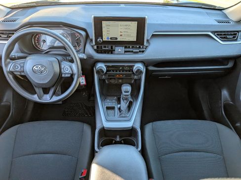 Used 2025 Toyota RAV4 LE image 4