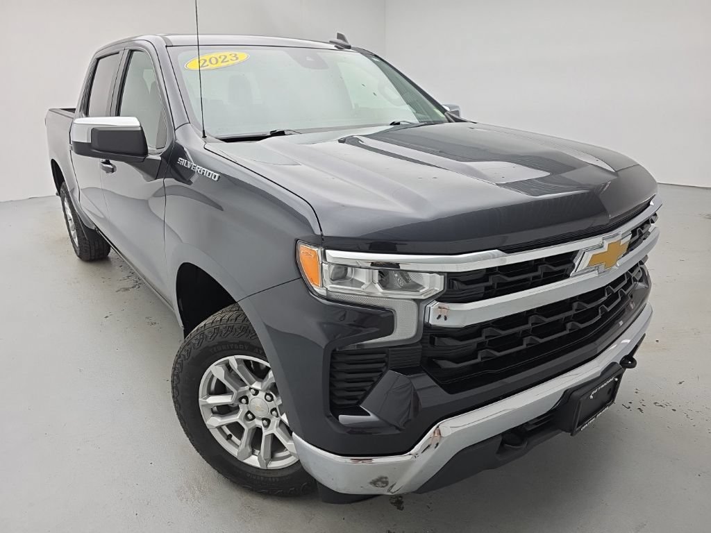 Used 2023 Chevrolet Silverado 1500 LT AWD/4WD image 4