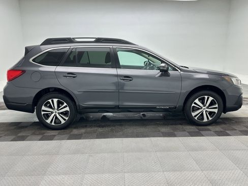 Used 2018 Subaru Outback 2.5i Limited image 8