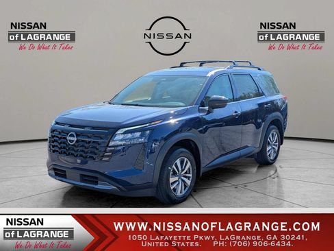 New 2026 Nissan Pathfinder SL FWD image 1