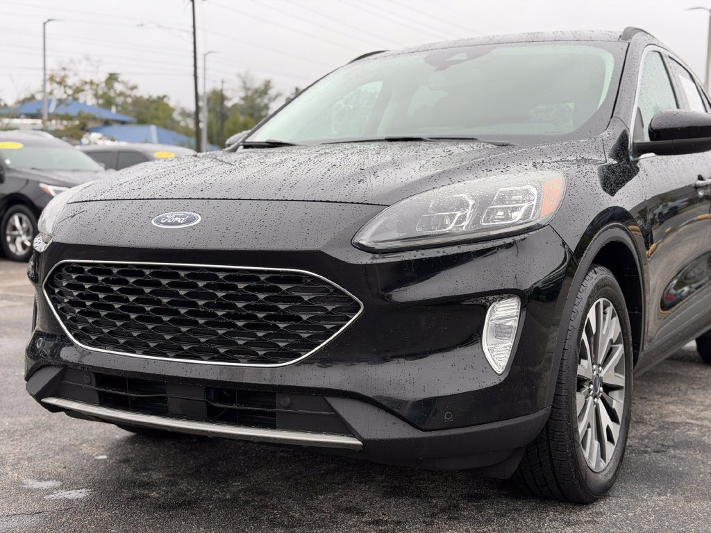 Used 2022 Ford Escape Titanium AWD/4WD image 13