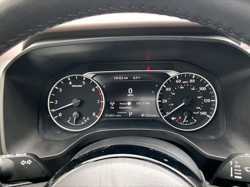 Used 2023 Nissan Rogue SV w/ SV Premium B Package image 11