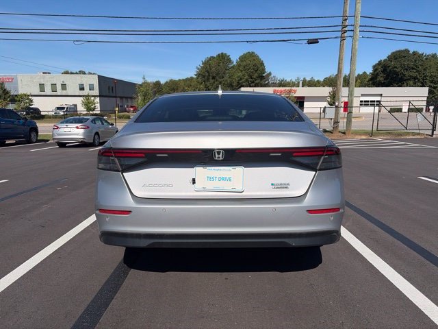 Used 2023 Honda Accord Touring image 9