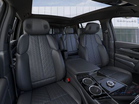 New 2026 Cadillac Escalade IQL Sport 1 w/ LPO, ONYX Package AWD/4WD image 16