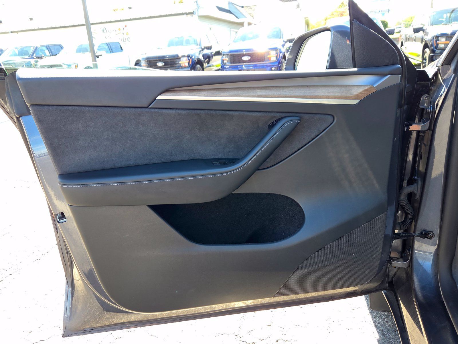 Used 2023 Tesla Model Y Performance AWD/4WD image 12