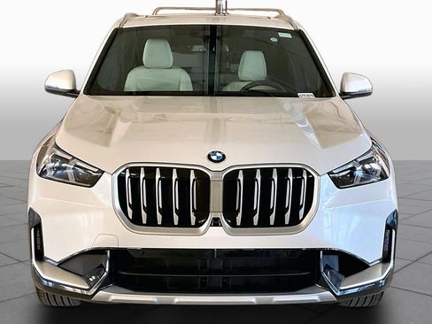 New 2026 BMW X1 xDrive28i w/ Technology Package AWD/4WD image 3