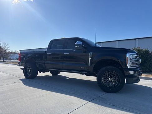 Used 2024 Ford F250 Platinum image 4