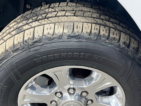 Used 2024 RAM 2500 Big Horn image 34