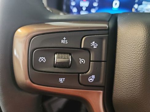 Used 2024 Chevrolet Tahoe High Country w/ Premium Package 2 AWD/4WD image 32