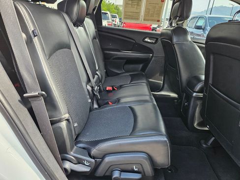Used 2018 Dodge Journey Crossroad w/ Popular Equipment Group AWD/4WD image 29