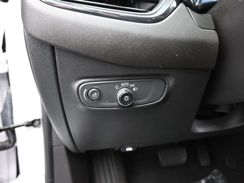 Used 2024 Chevrolet Equinox RS w/ RS Leather Package AWD/4WD image 20