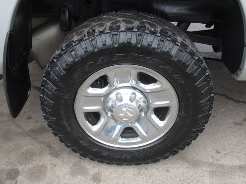 Used 2016 RAM 2500 Tradesman w/ Chrome Appearance Group image 7