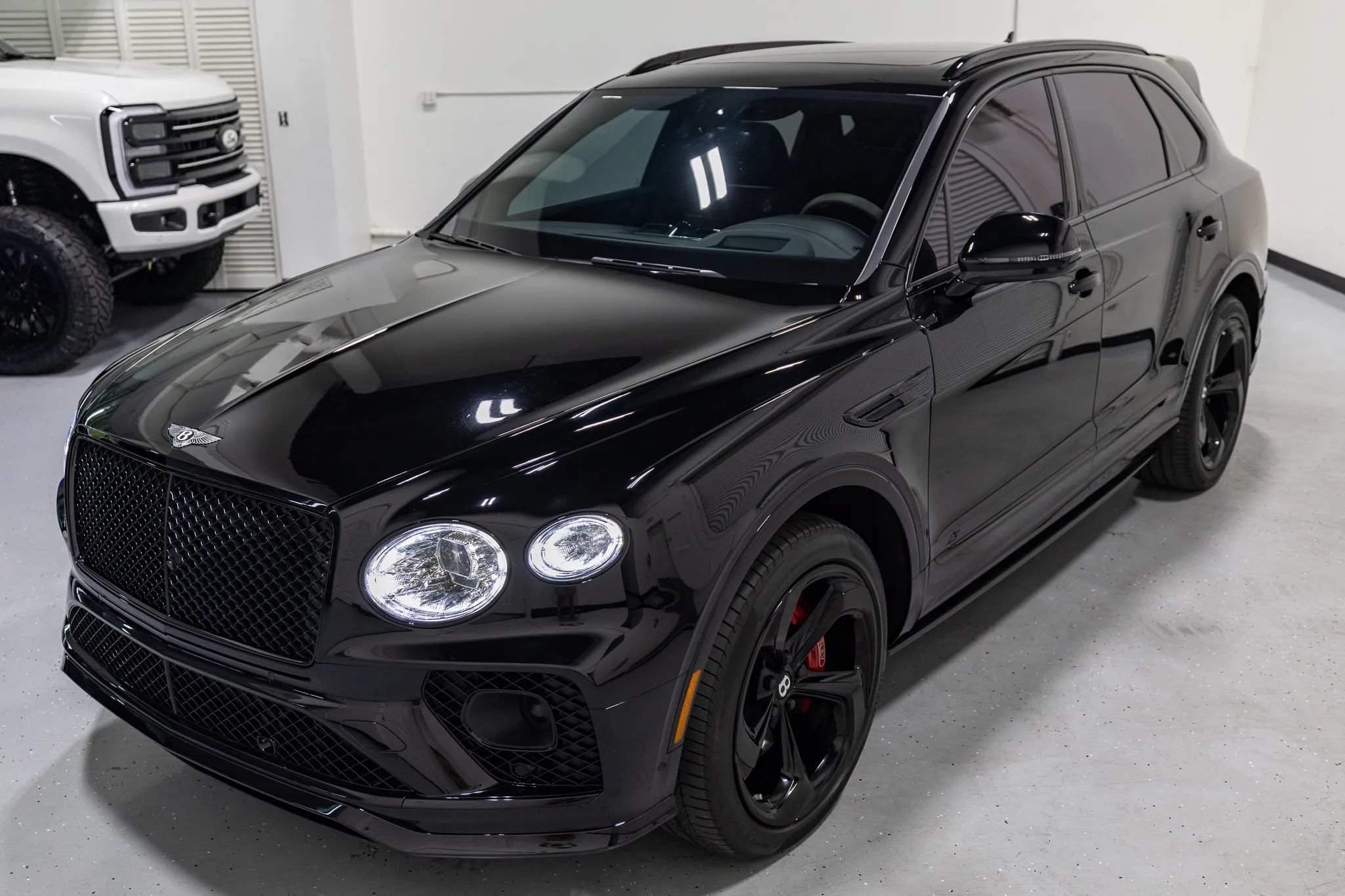 Used 2022 Bentley Bentayga AWD/4WD image 5