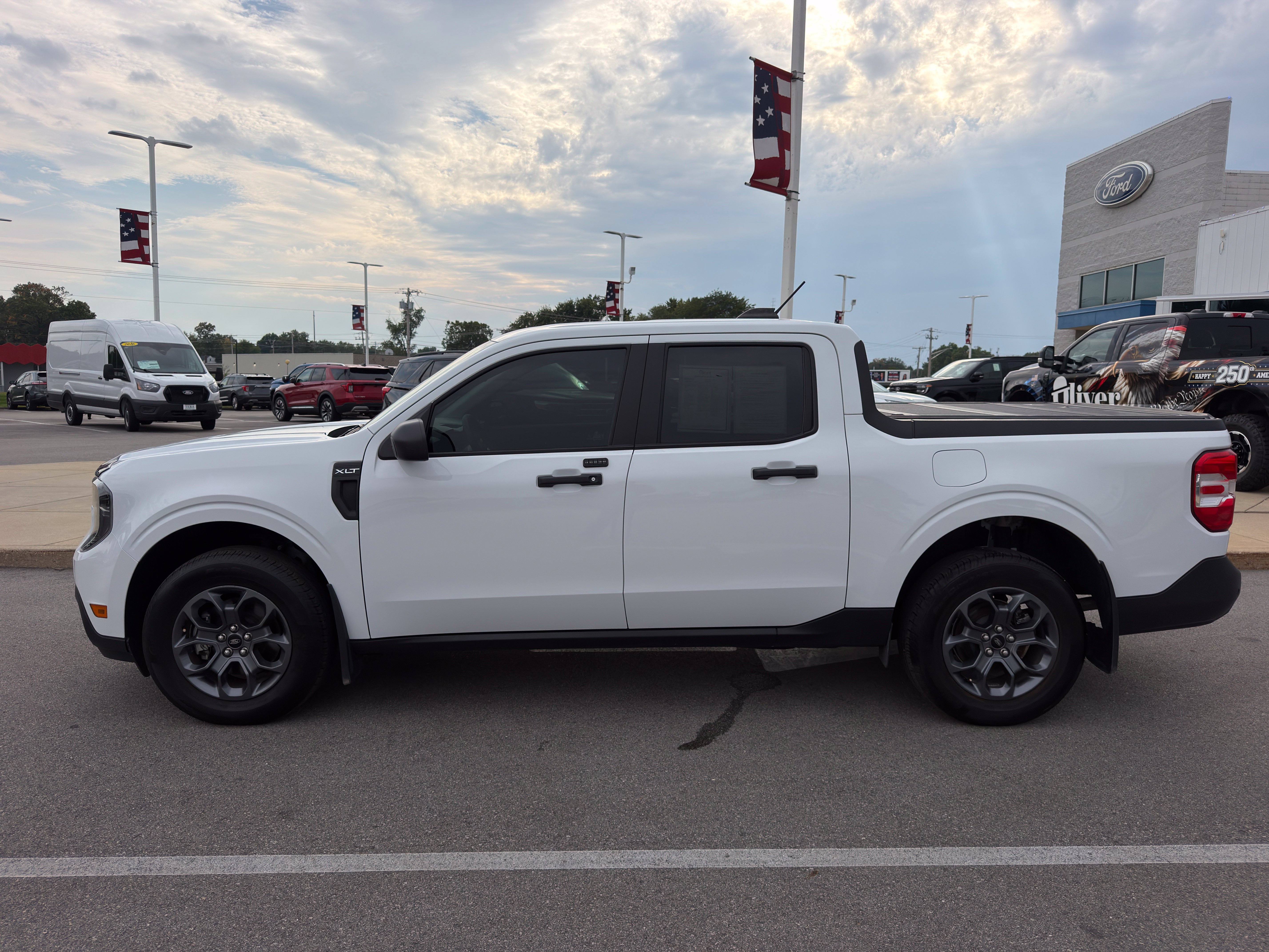 Used 2025 Ford Maverick XLT w/ 4K Tow Package AWD/4WD image 4