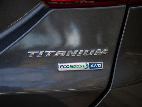 Used 2018 Ford Fusion Titanium image 17