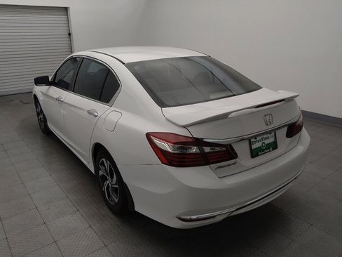 Used 2017 Honda Accord LX image 5